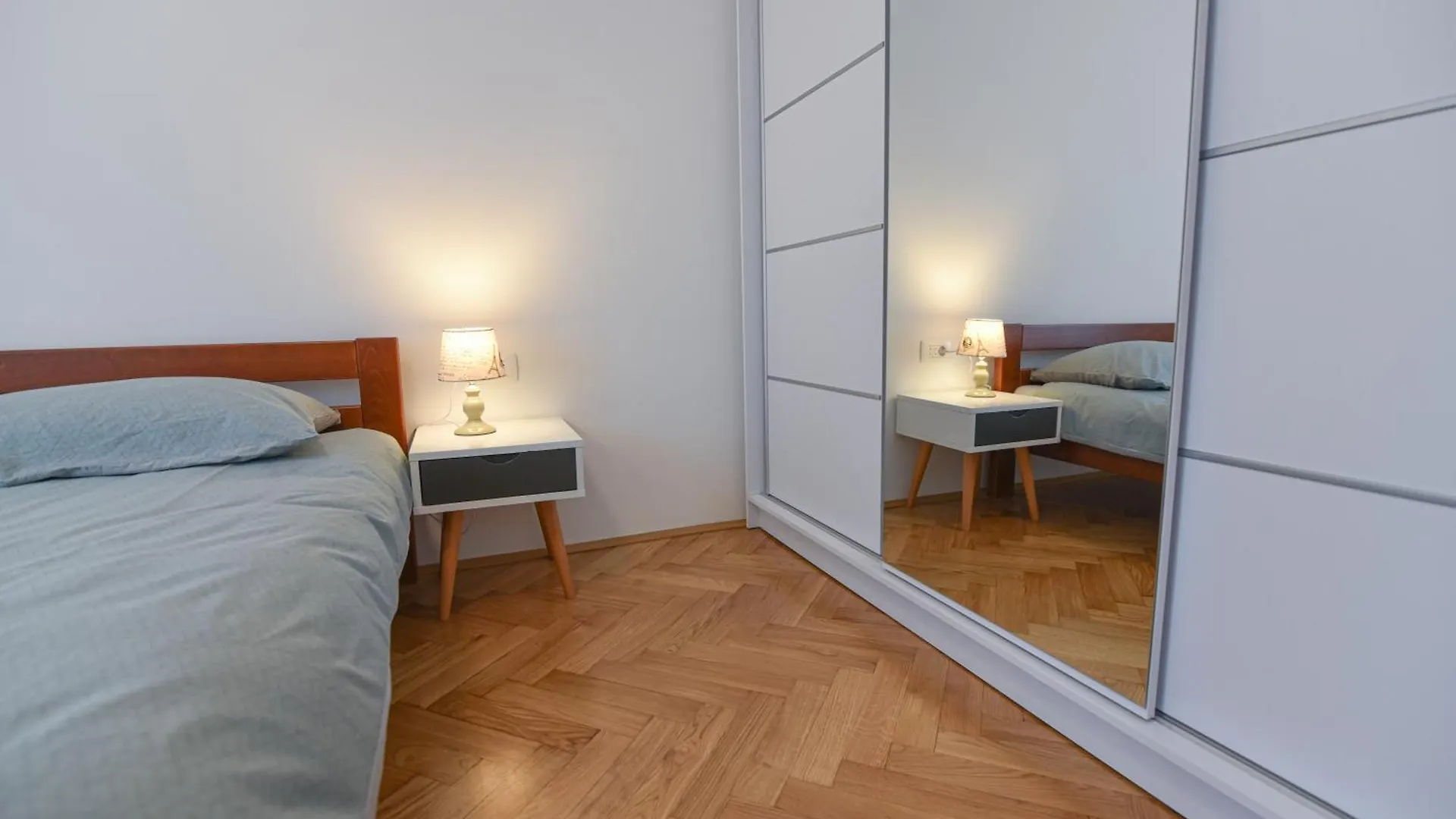 Apartment Apartman Dani Icici